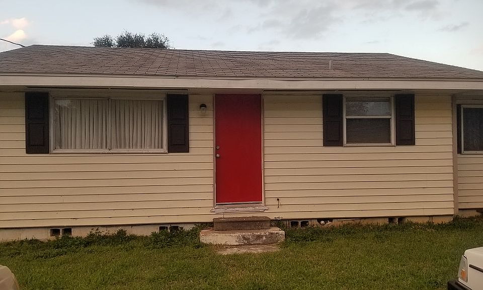 2nd image of 4305 Worth St