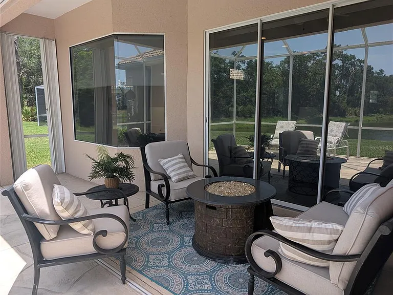4406 Reflections Pkwy — Photo 4