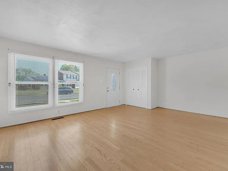 40 Rittenhouse Dr — Photo 6