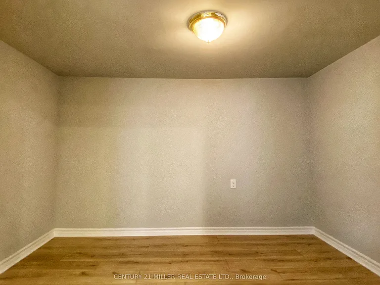 67 Summerberry Way — Photo 24