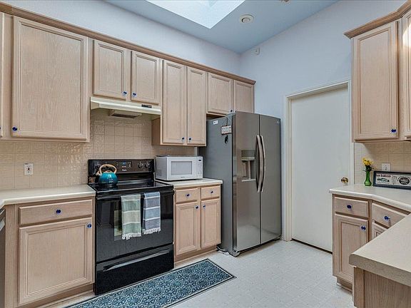 5th image of 20907 Gelding Ln