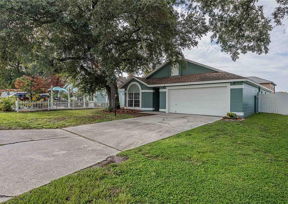 1st image of 1695 LAKESIDE DRIVE