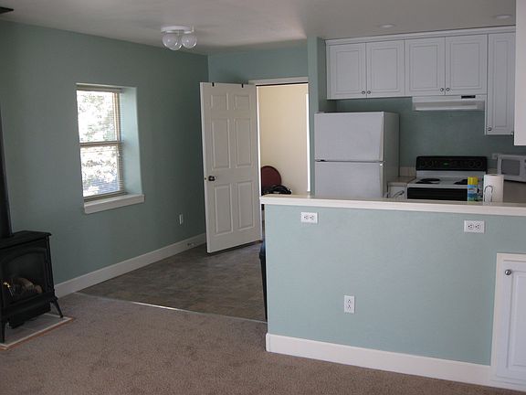 Apt Interior Entry