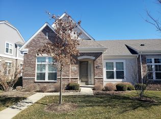 2680 Avondale Cir, Naperville, IL 60564