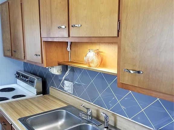 2nd image of 104 Forestwood Ave