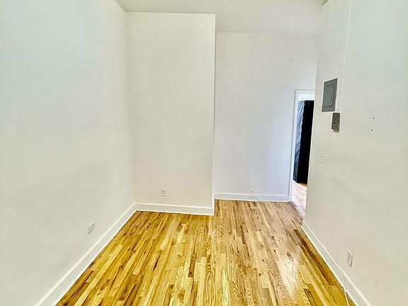 5th image of 528 Flatbush Ave #17D