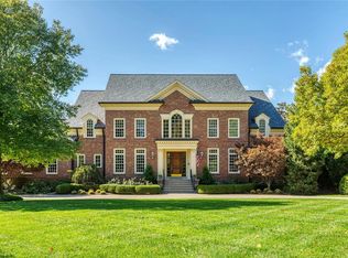 25 Fair Oaks Dr, Saint Louis, MO