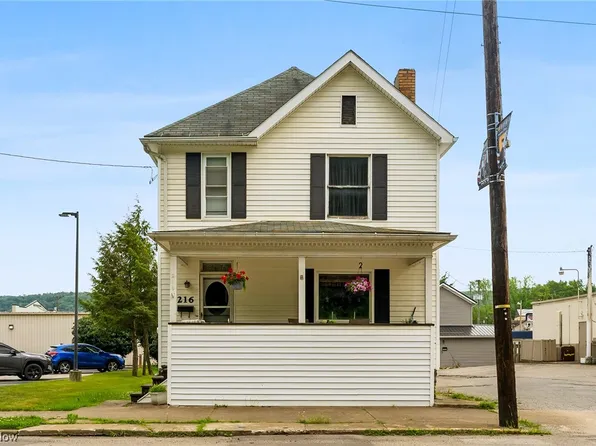216 Lisbon St, Wellsville, OH 43968