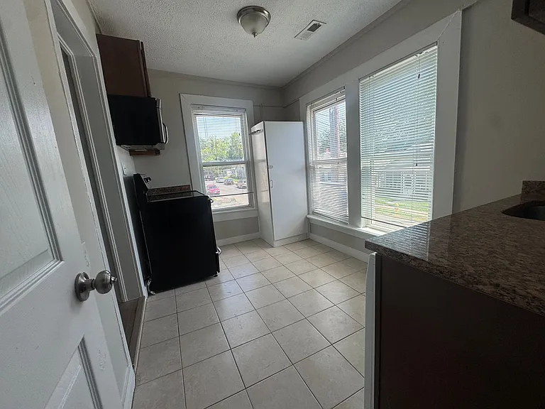 281 4th Ave #201 — Photo 5