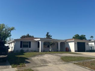 6250 Flag Dr, New Port Richey, FL 34653