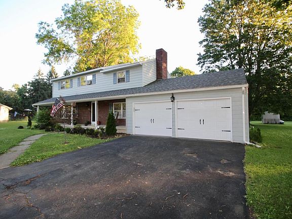 2nd image of 56 Brookside Cir