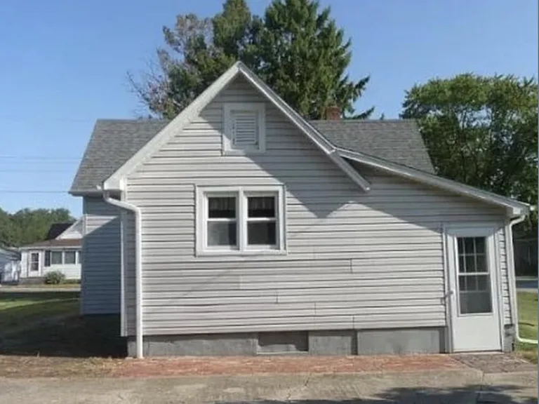 220 Kentucky Ave — Photo 8