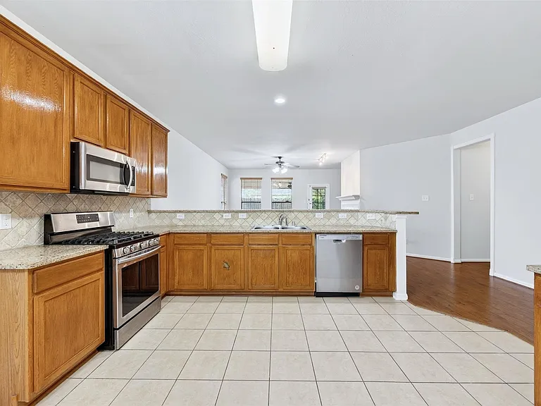 11630 Forest Wind Ln — Photo 21