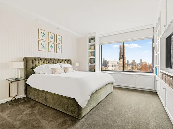 400 East 70th Street image 14 of 21