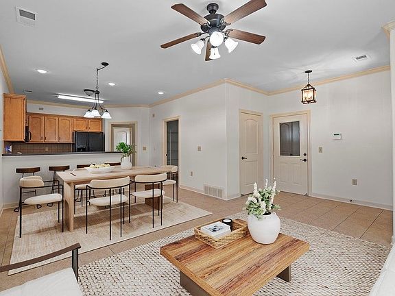 5th image of 1595 Dexter Grove Ct APT 105