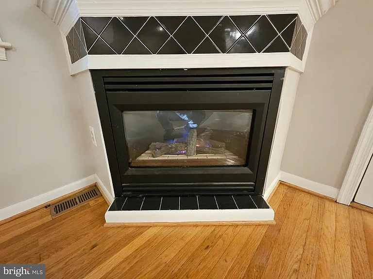 200 N Wayne Ave #9 — Photo 8