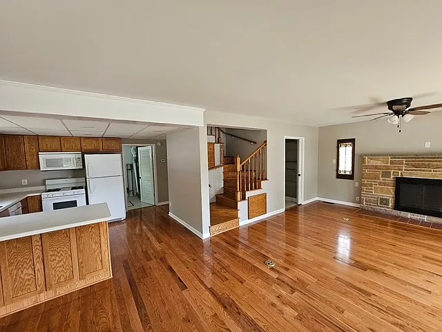 103 N Greenfield Ave — Photo 6