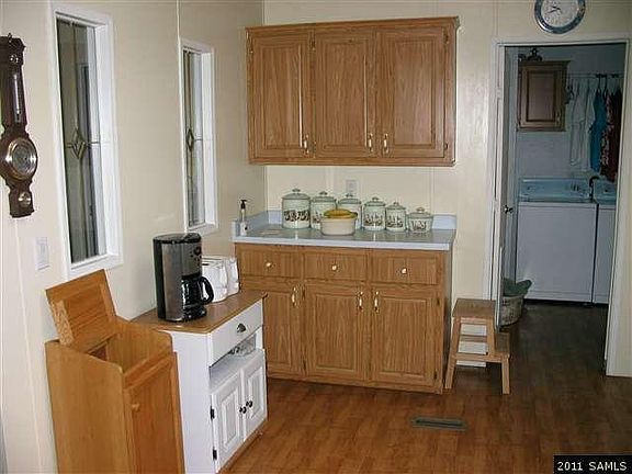 Side view of kitchen