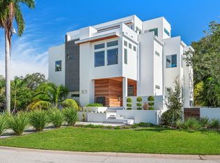 1101 Monterey Blvd NE, Saint Petersburg, FL 33704