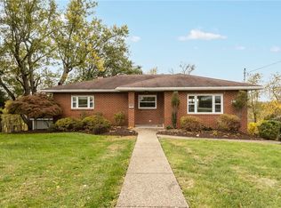 246 Greenhill Dr, Washington, PA 15301