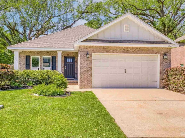 7917 Huntington Creek Ln, Pensacola, FL 32526