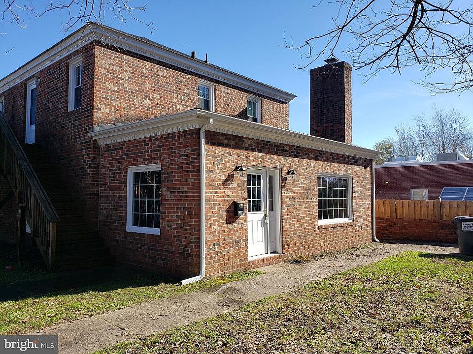 1st image of 1618 College Ave #A