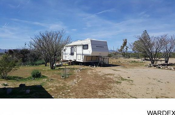 3rd image of 3984 W Shipp Dr