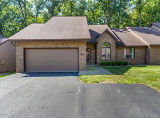 4456 Willow Creek Dr SE, Warren, OH 44484