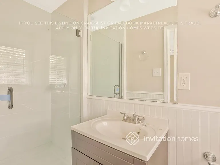 3245 Tulip Dr — Photo 15