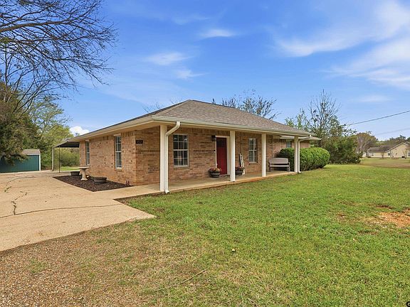 2nd image of 152 County Rd NE #2040