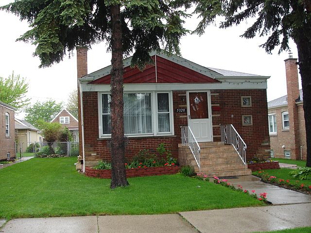 1st image of 5328 S McVicker Ave #1