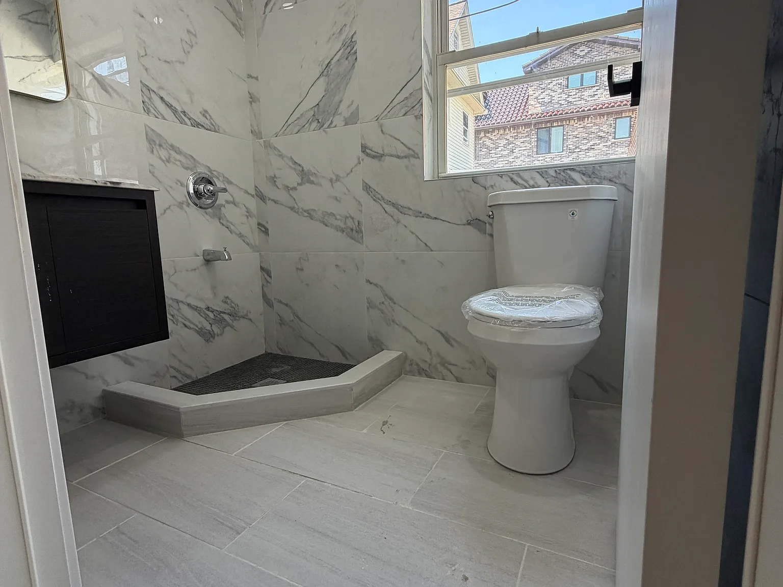 3 bed, 1122 sqft, $3,500 — Photo 3