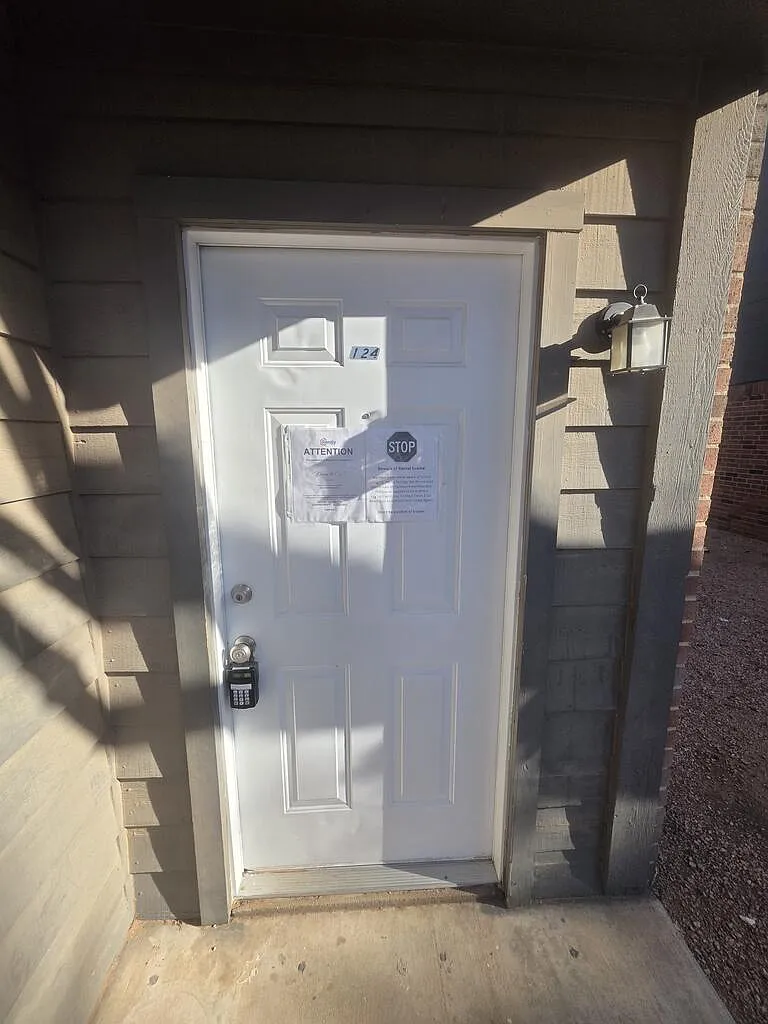 2 bed, 2.5 bath, 1047 sqft, $1,850 — Photo 2