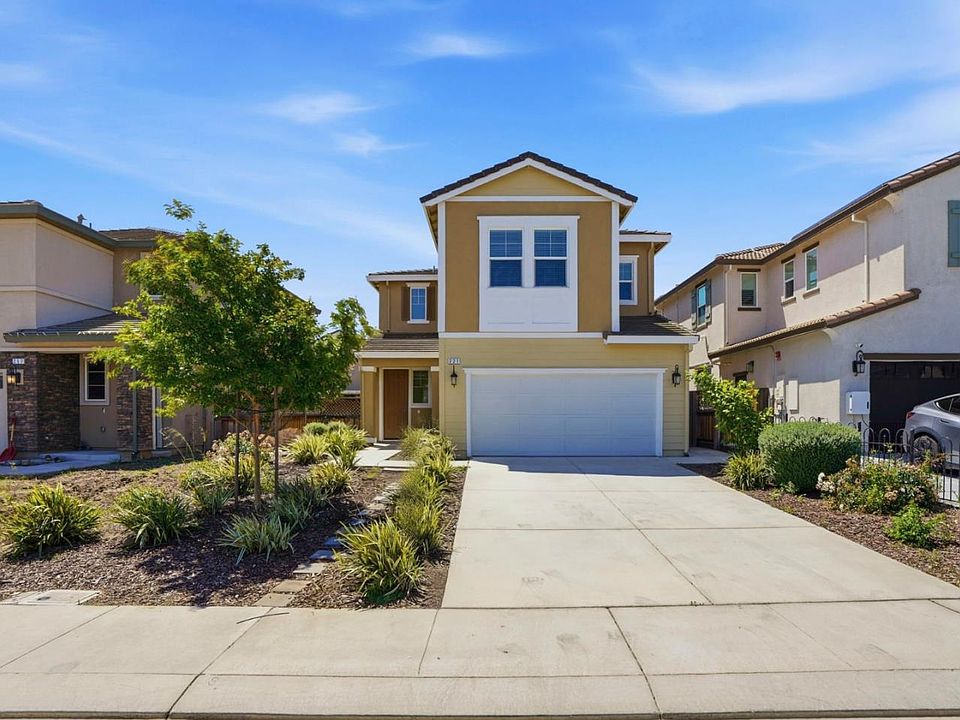 1st image of 221 Caputo Cir