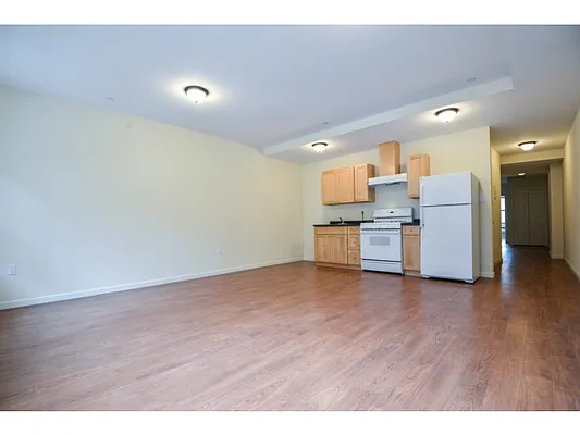 Rented by Bellmarc Realty | media 18