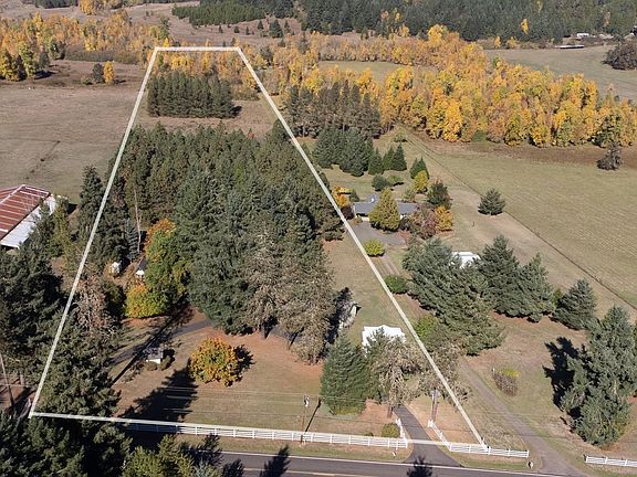 4th image of 32190 Lynx Hollow Rd