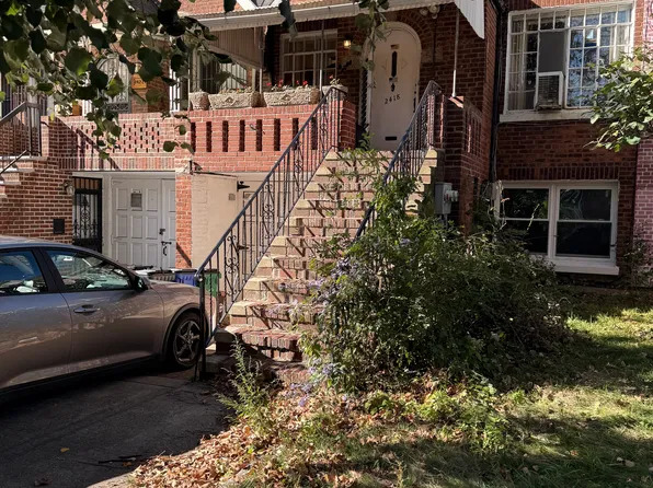 2418 East 17th Street image 1 of 3