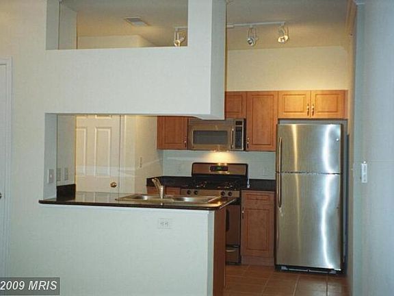 3rd image of 12913 Centre Park Cir APT 411