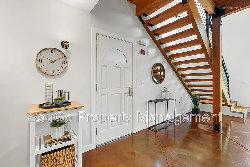 1 bed, 1.0 bath, 691 sqft, $1,800 — Photo 4