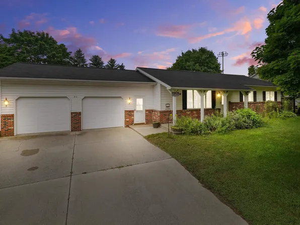 213 N Cottage Grv, Mc Bain, MI 49657