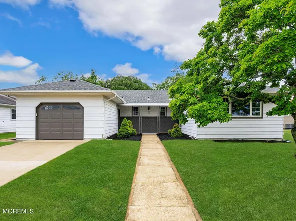 3 Basseterri Street, Berkeley, NJ 08721