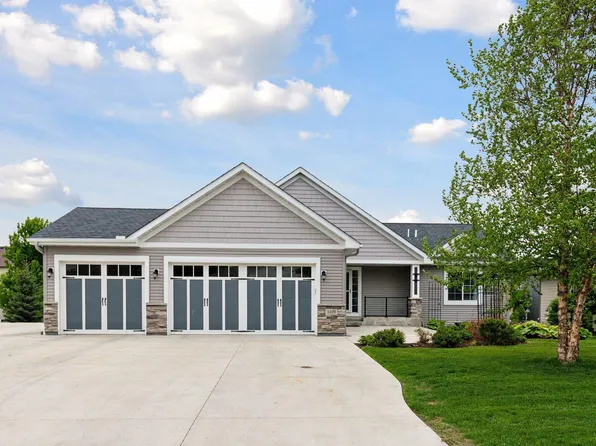 1429 10th Street Cir SE, New Prague, MN 56071