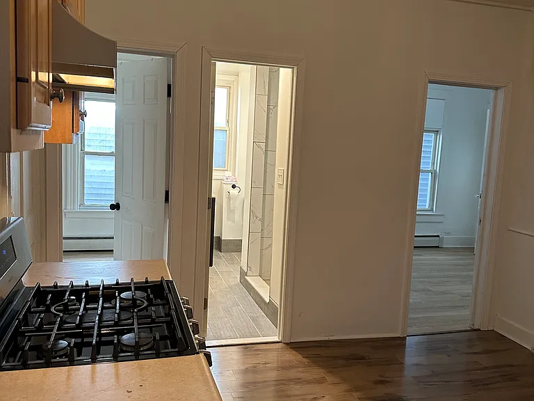 186 James St #1 — Photo 2