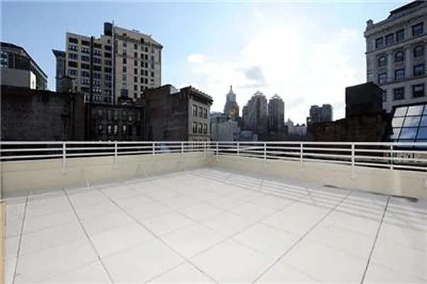 Rented by Engel & Völkers New York City | media 28