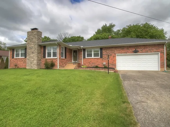 8 Howard Dr, Winchester, KY 40391
