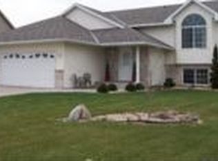 1531 Timberdoodle Dr, Saint Cloud, MN 56303
