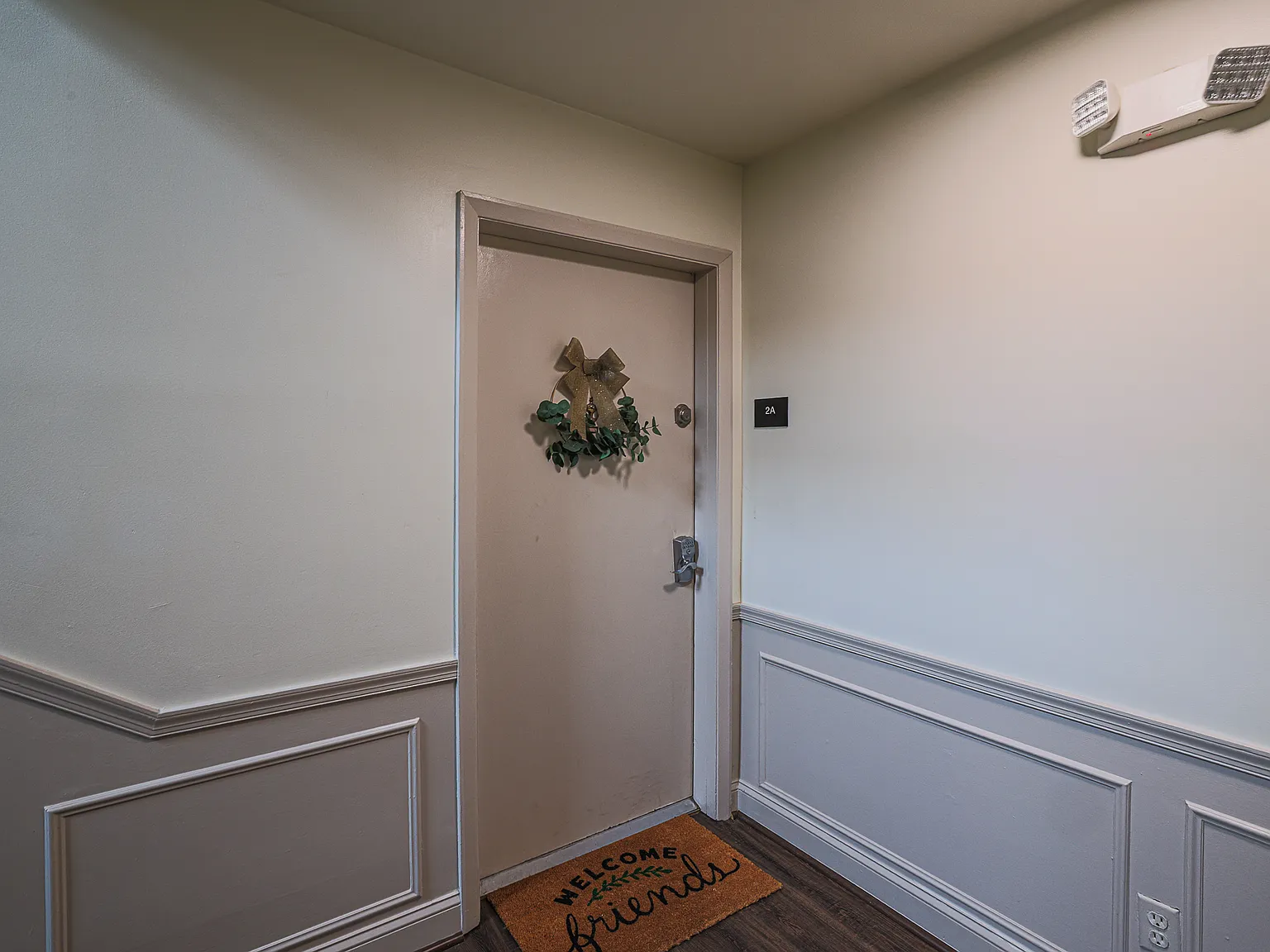 2 bed, 1100 sqft, $2,200 — Photo 3