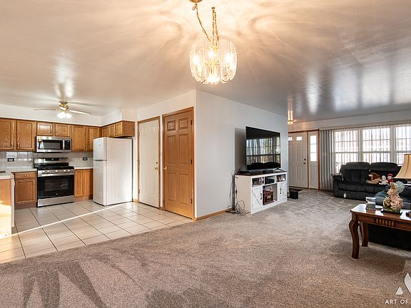 4th image of 8514 Hill Top Ct