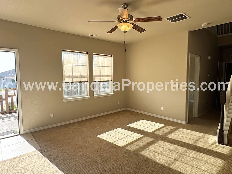 475 Eclipse Dr — Photo 3