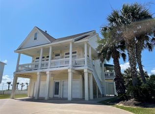 14410 Spyglass Cir, Galveston, TX 77554